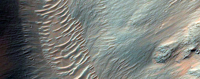Chaotic Terrain in Eos Chasma