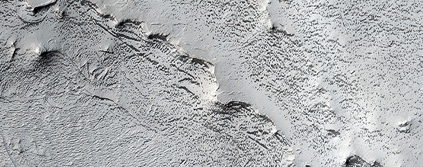 Στρωσιγενή Πετρώματα στον Κρατήρα Flammarion
