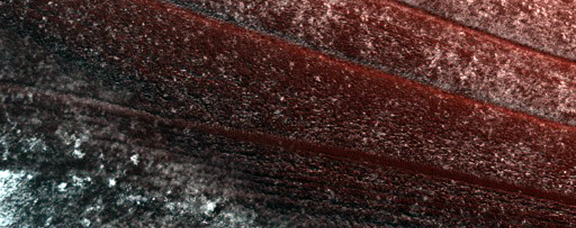 Curving North Polar Layered Deposits in Trough Wall