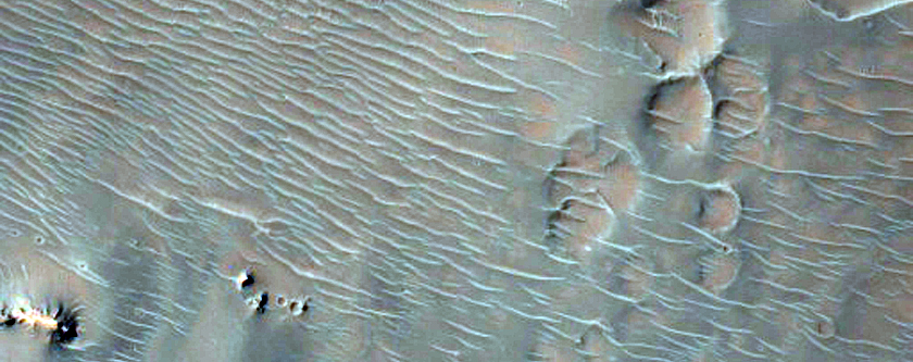 Well-Preserved 11-Kilometer Diameter Crater in Tyrrhena Terra