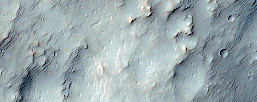 Wrinkle Ridges in Terra Sirenum
