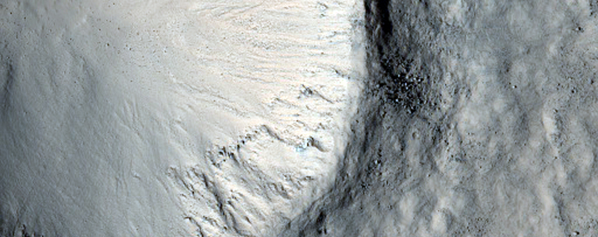 Well-Preserved Mid-Latitude Impact Crater
