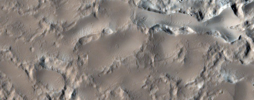 Material on Crater Floor West of Flammarion Crater