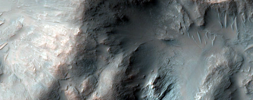 Central Uplift of Well-Preserved Crater

