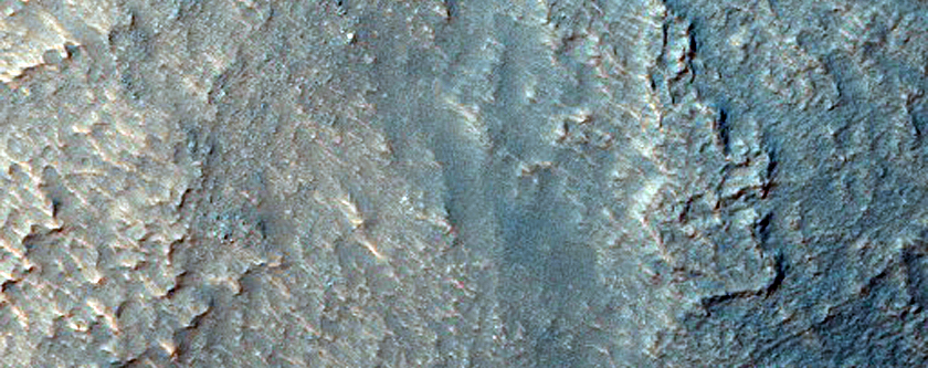 Linear Feature North of Hellas Planitia

