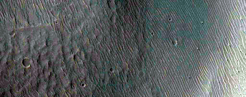 Well-Preserved 6-Kilometer Impact Crater
