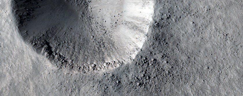 Small Fresh Impact Crater in Amenthes Fossae Region
