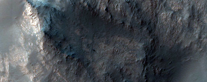Central Peak of Crater in Tyrrhena Terra
