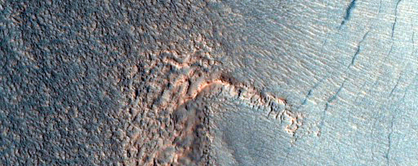 Well-Preserved 7-Kilometer Impact Crater in Acidalia Planitia
