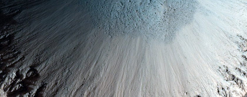 Well-Preserved Crater in Margaritifer Terra
