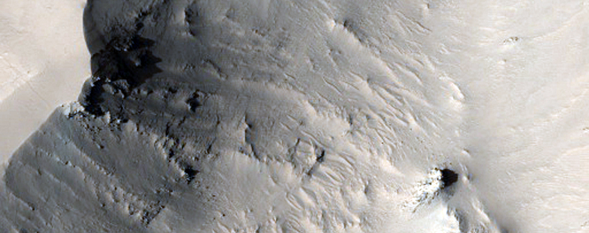 Flow Lobe on Floor of Nested Crater in Northern Terra Sabaea
