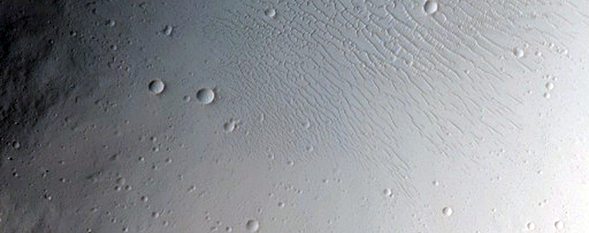 Well-Preserved 4-Kilometer Impact Crater
