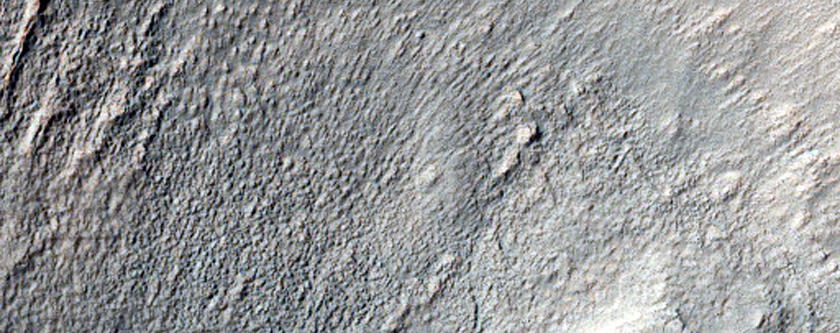 Crater distortus in Terra Cimmeria