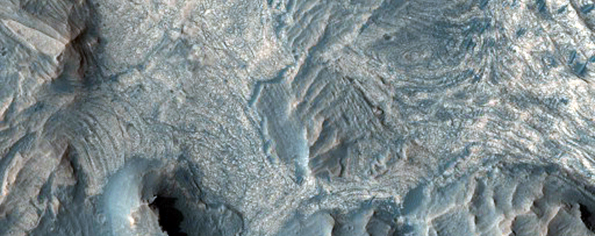 Layered Deposits in West Candor Chasma
