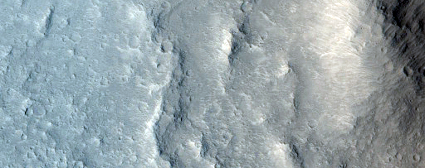 Meandering Ridge and Fan in Reuyl Crater
