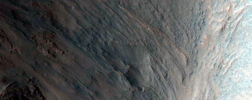 Bedrock Exposures in Valles Marineris
