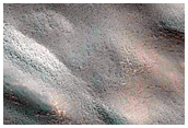 Possible Powder Avalanches in North Polar Scarp