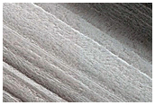 Possible Powder Avalanches at Off-Monitoring Section of North Polar Scarp