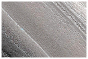 Possible Powder Avalanches at Off-Monitoring Section of North Polar Scarp