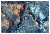 Central Uplift of Crater Near Mawrth Vallis