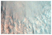 Crater in Southern Syrtis Major Planum with Mafic Signatures