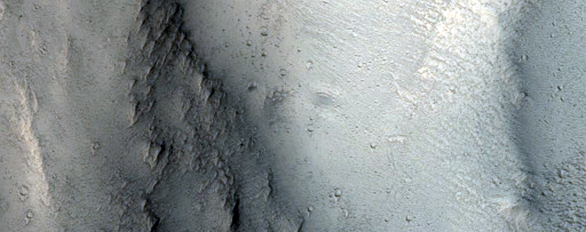 Northern Wall of Tithonium Chasma
