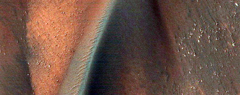Monitor Frost on Dunes in Viking 573B30 and 573B32
