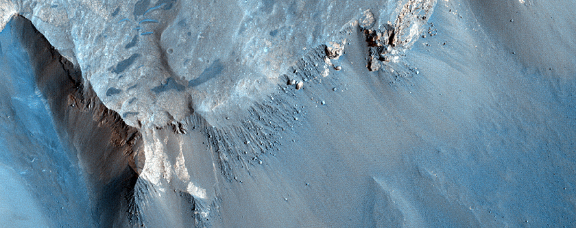 Steep Slope in Capri Chasma
