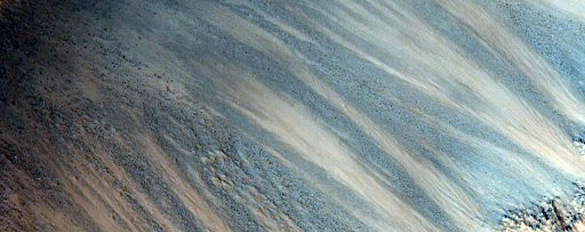 Monitor Slopes of Crater in Terra Cimmeria