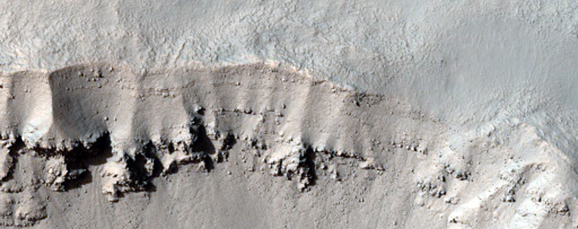 Well-Preserved 4-Kilometer Impact Crater