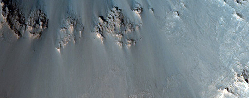 Well-Preserved 2 to 3-Kilometer Impact Crater