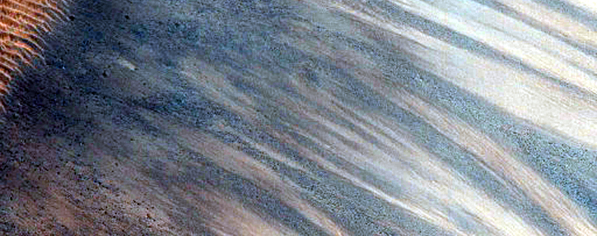 Monitor Slopes of Crater in Terra Cimmeria