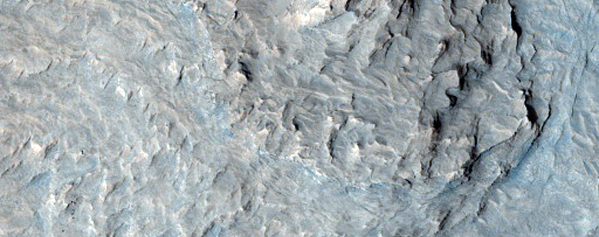 Layered Deposit in an Arabia Region Crater with Excellent Exposure