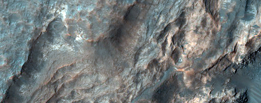 שכבות לצפון-מזרח ממישור הלאס פלניטיה (Hellas Planitia)