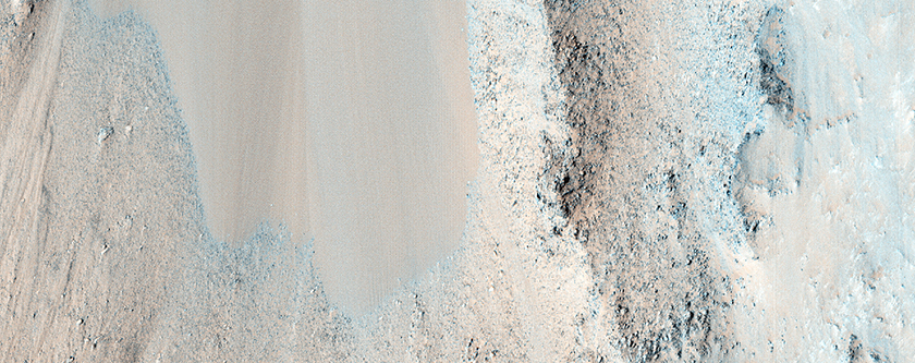 Steep Slope in Coprates Chasma