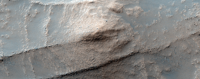 Layered Exposures in Southern Argyre Planitia