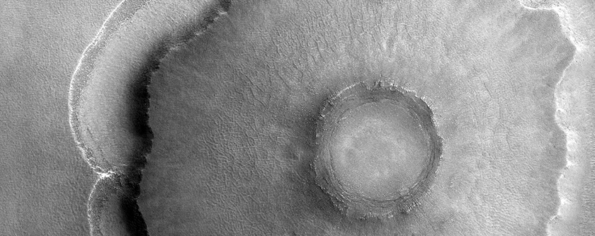 Krater mit Mulde