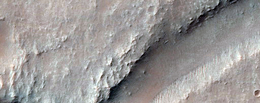 Features on Floor of Southern Highlands Crater