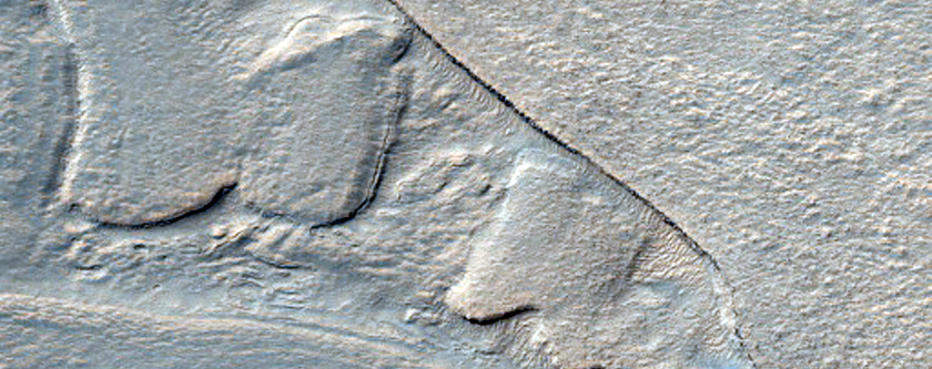 Banded Terrain in Northwest Hellas Planitia