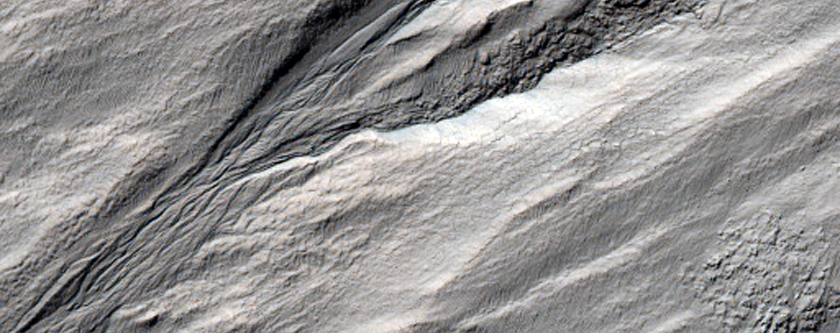 Crater Wall in Terra Sirenum