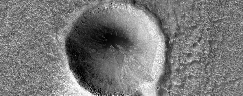 Небольшой кратер на Ацидалийской равнине