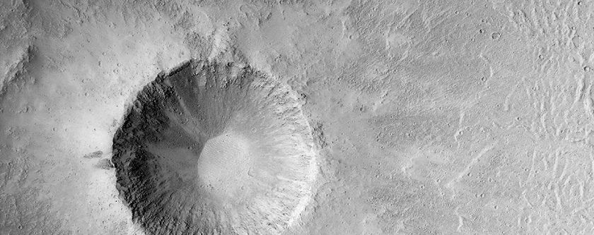 Kasei Valles’te bulunan bir krater