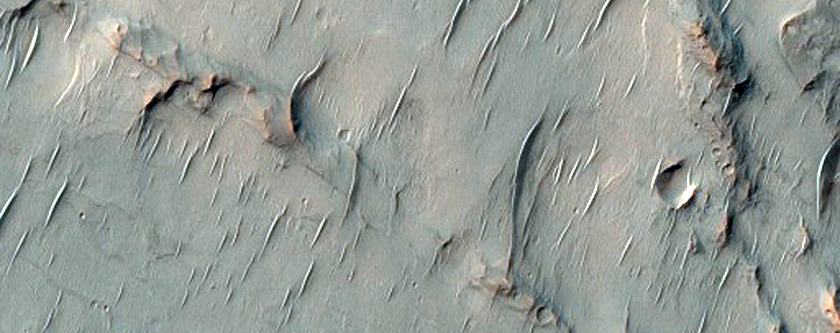 Krater mit Tlern und sedimentren Fchern
