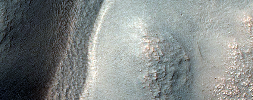 Bend in Channel West of Hellas Planitia