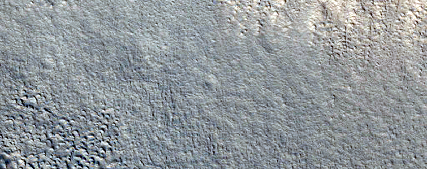 Gullies on Mound in Northern Tempe Terra