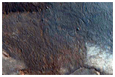 Mogelijke fylosilicaten in een kraterwand in Nili Fossae