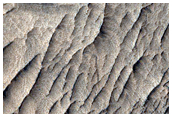 Faulted Layered Deposits in West Candor Chasma