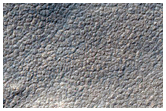 Lineamentum forma semi-flabelli ad ultimam vallem in cratere