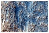 Piton central dun cratre dimpact dans Promethei Terra