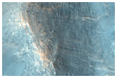 Rim and Ejecta of Well-Preserved Crater in Acidalia Planitia